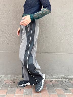 レザースイッチングコクーンワイドパンツ | LEATHER SWITCHING COCOON WIDE PANTS