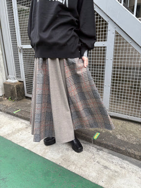 袖バルーンロゴニット