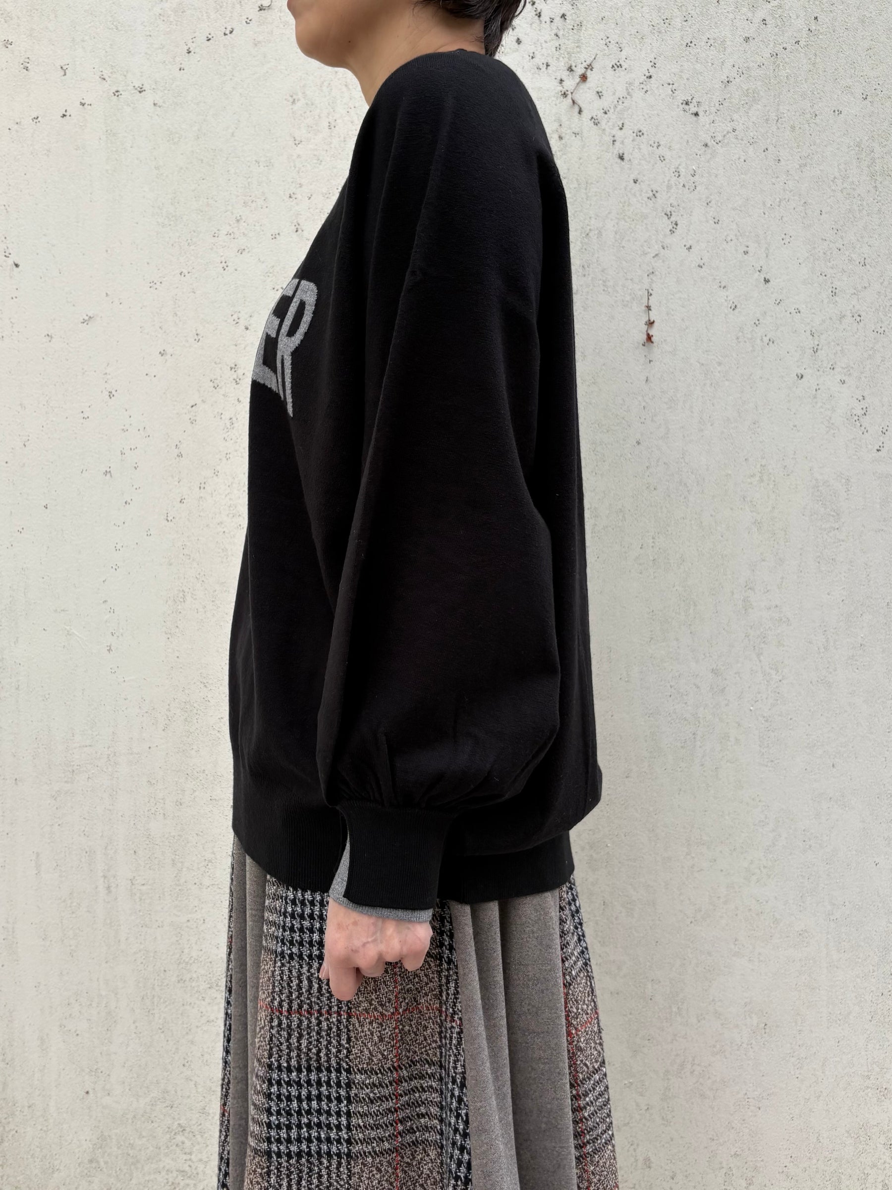 袖バルーンロゴニット