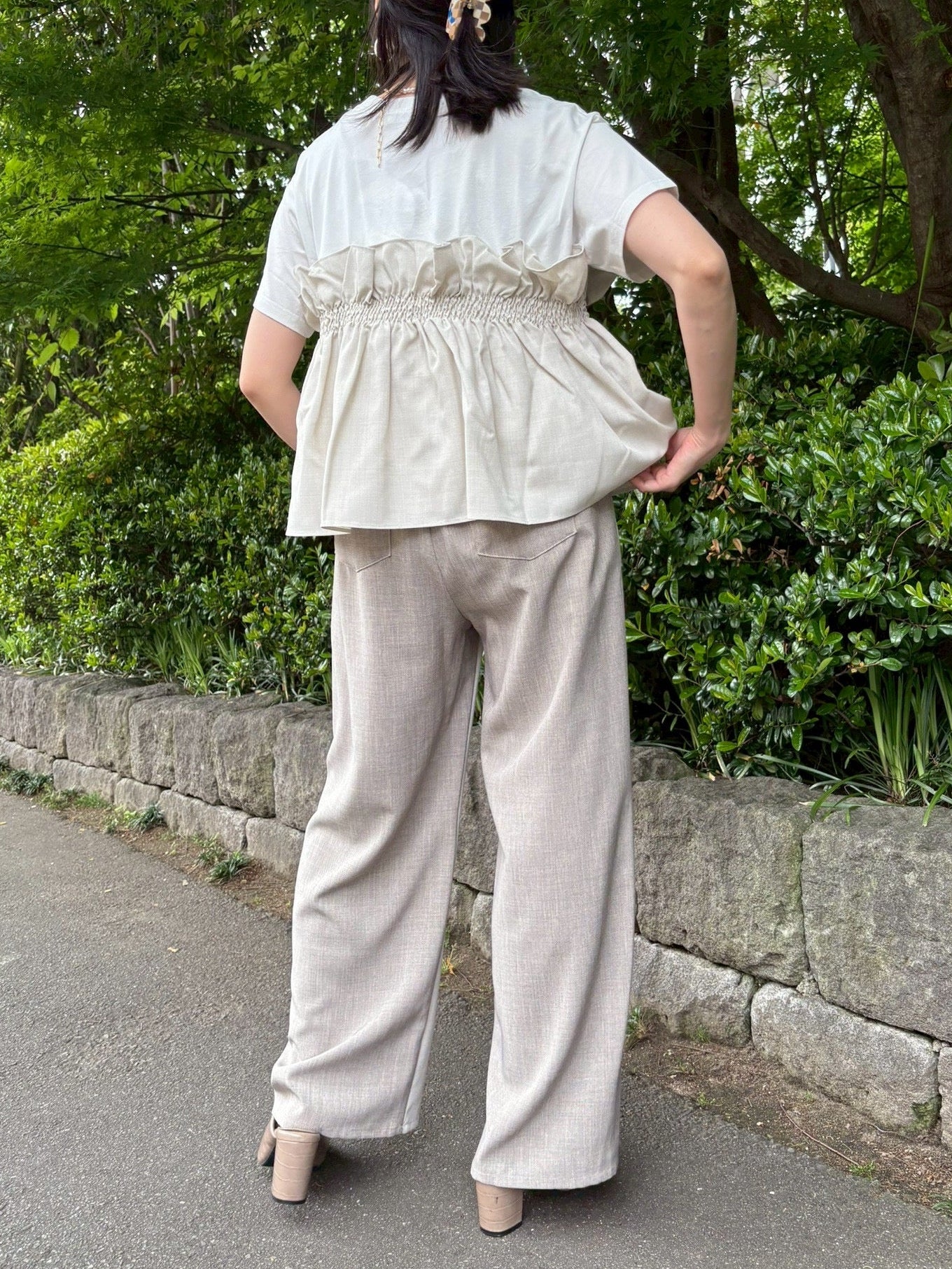 麻タッチ前後配色タックカーブパンツ