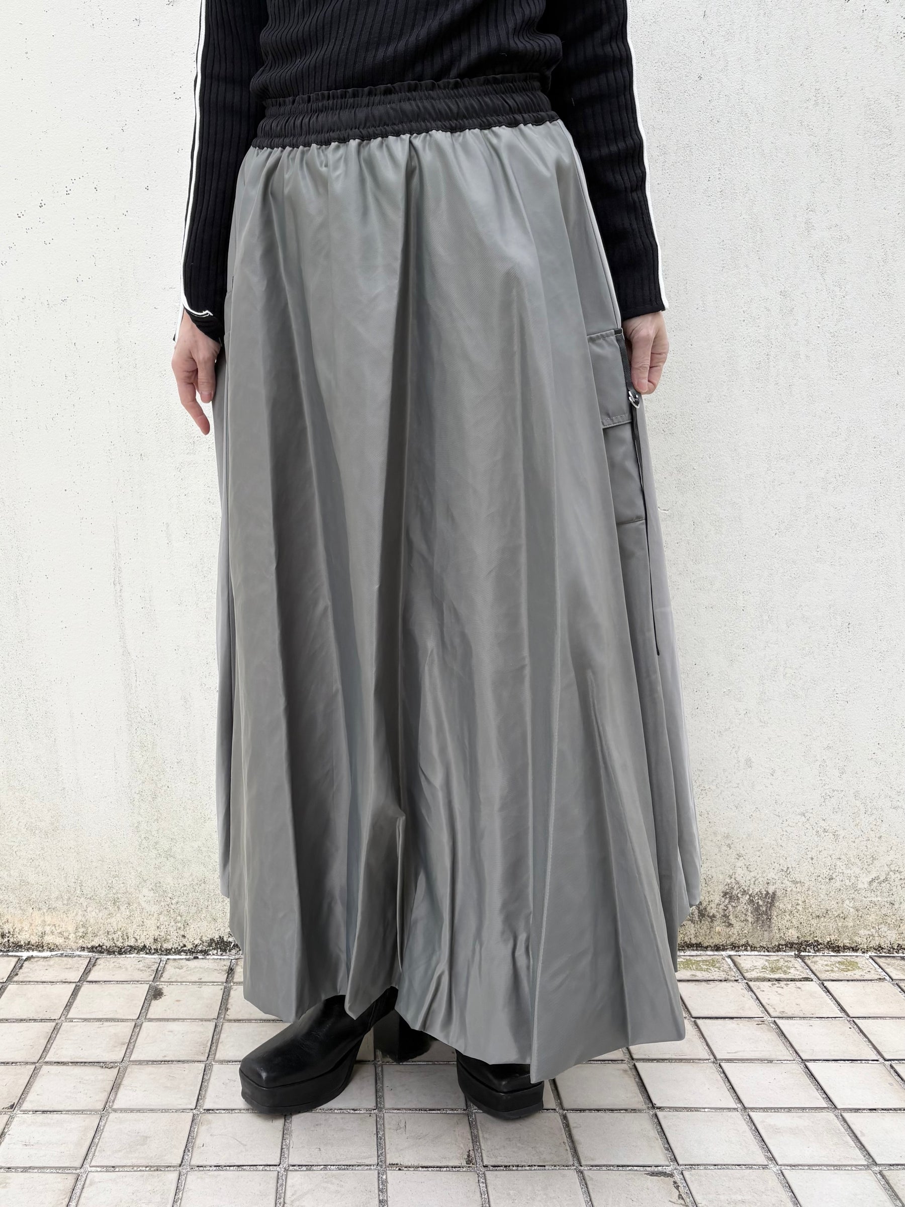 裾バルーンミリタリースカート