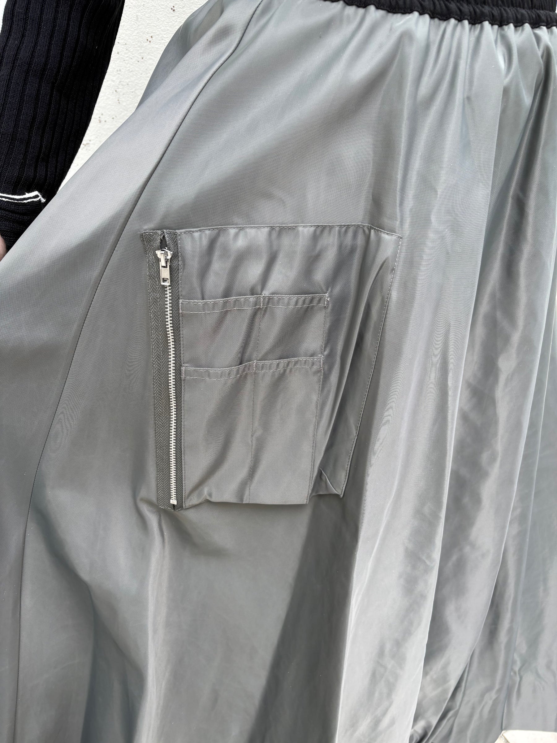 裾バルーンミリタリースカート