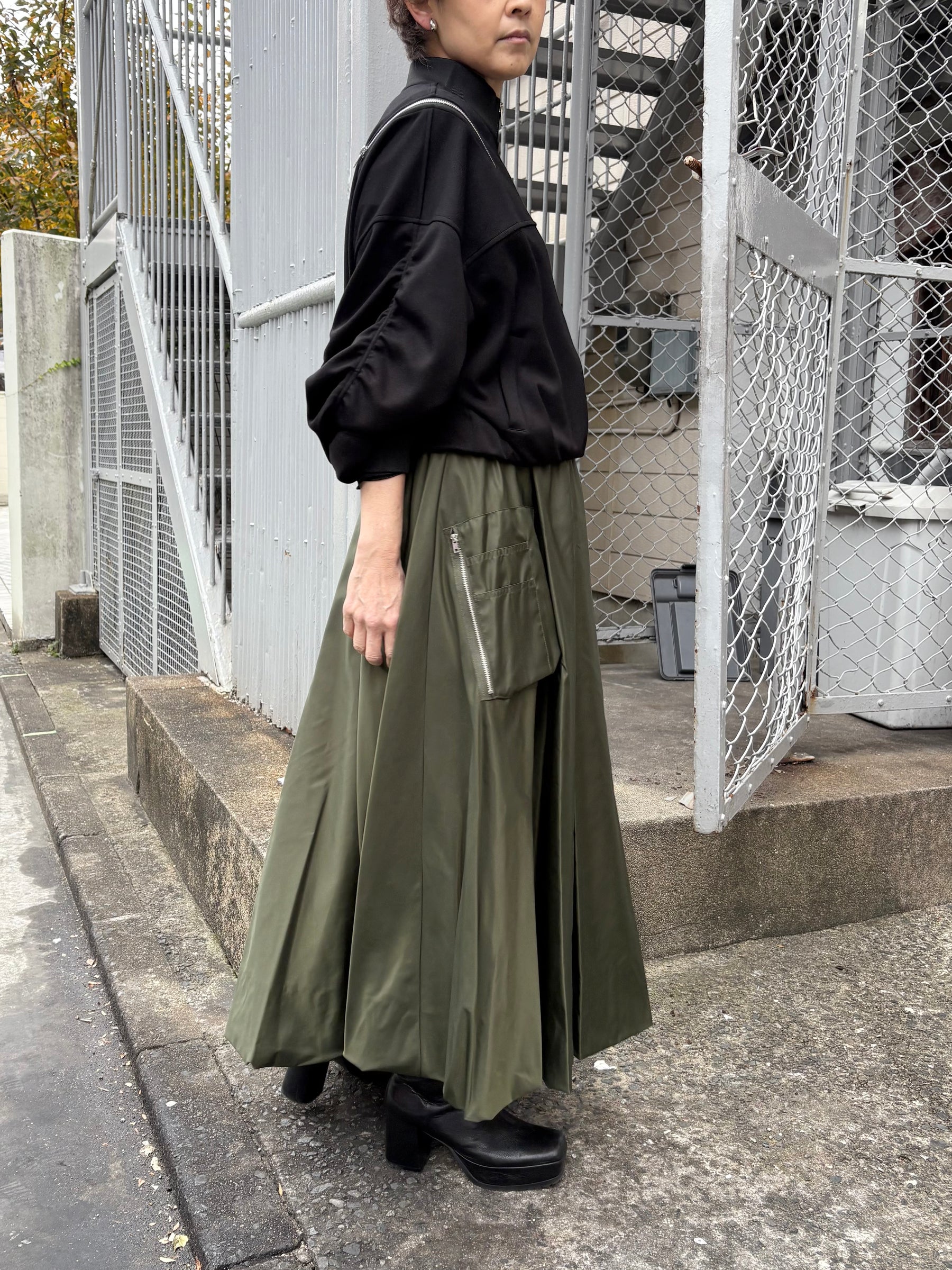 裾バルーンミリタリースカート