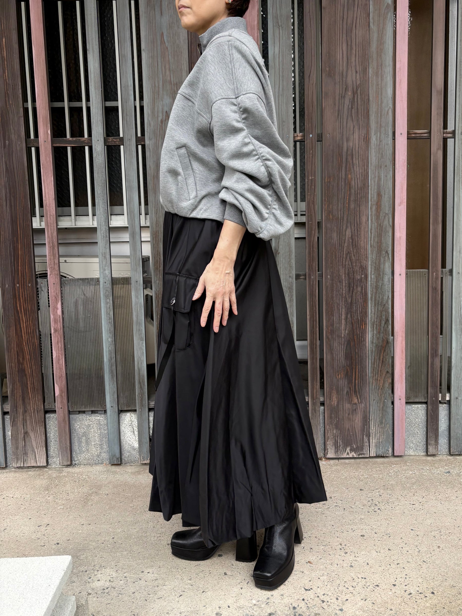 裾バルーンミリタリースカート