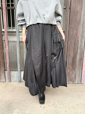 裾バルーンミリタリースカート