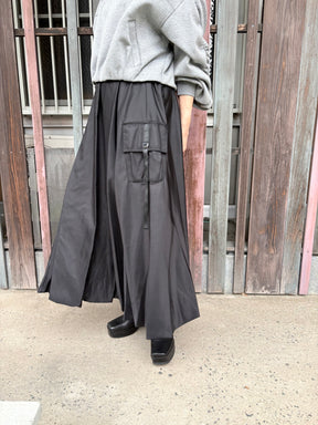 裾バルーンミリタリースカート