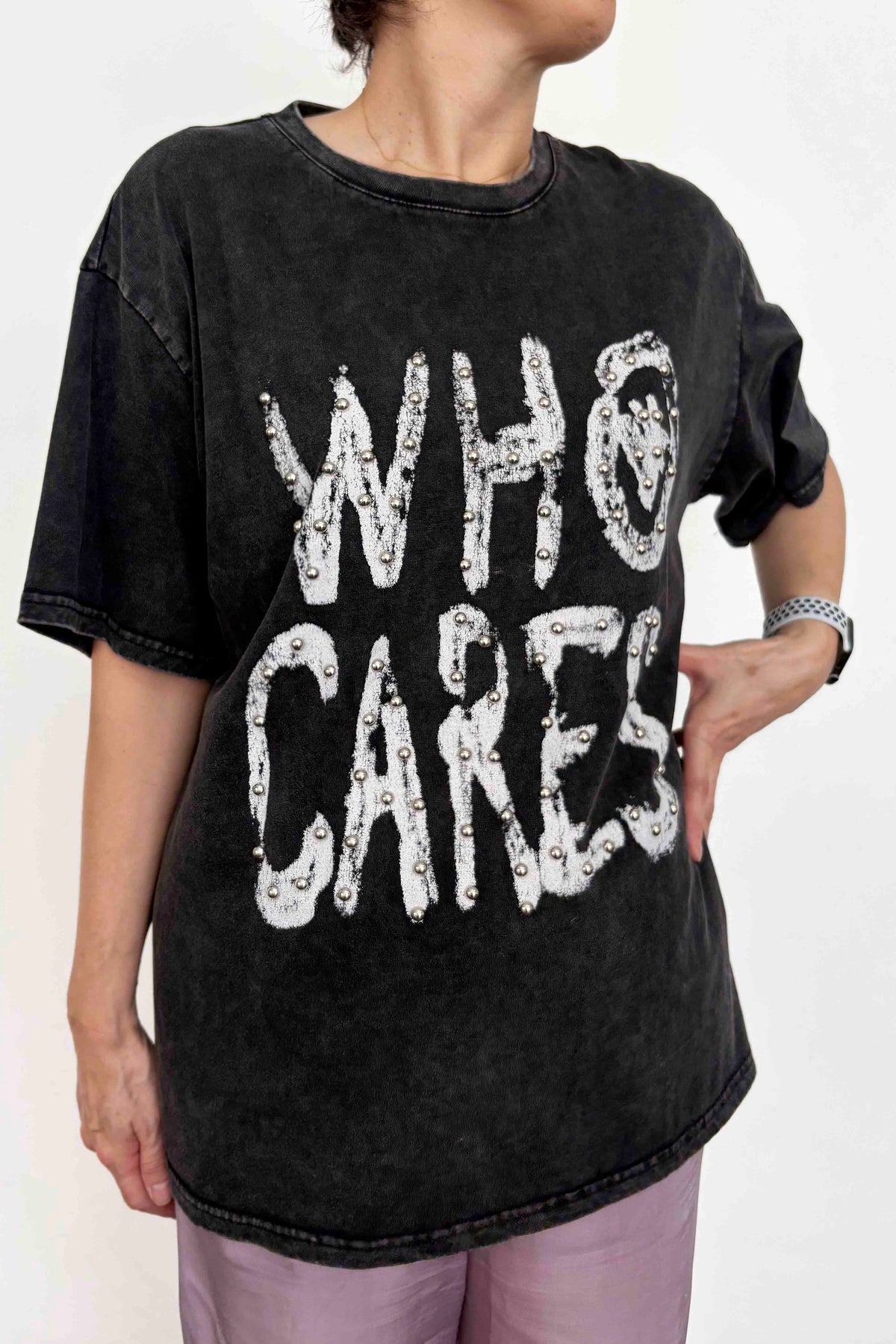 ペイントテキストスタッズTシャツ