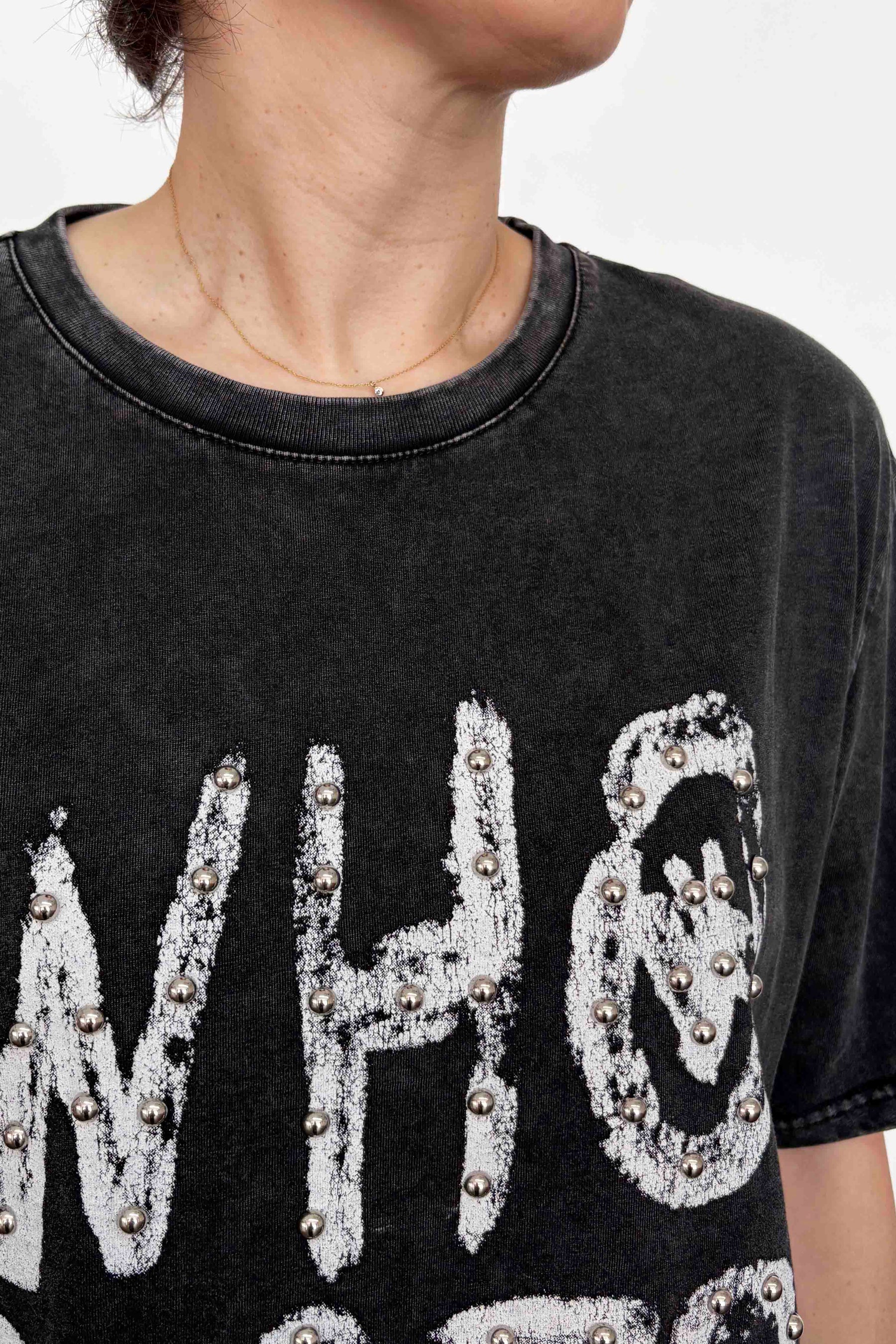 ペイントテキストスタッズTシャツ