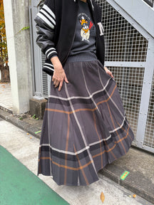 チェックスカート