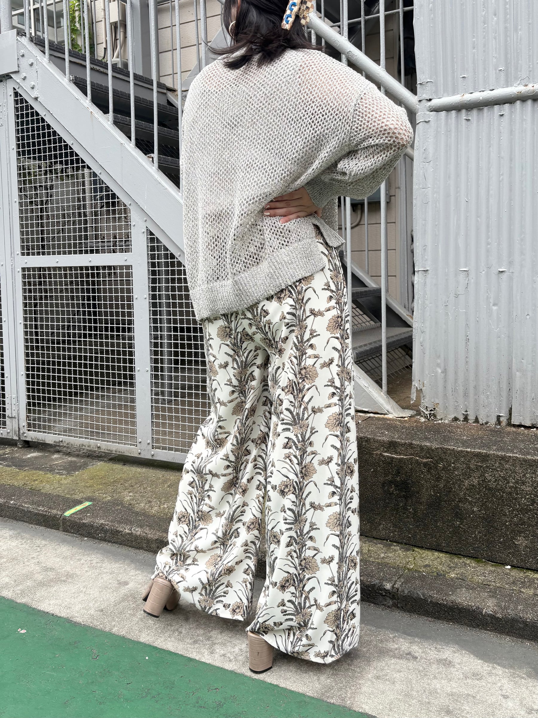 ボタニカルタックワイドパンツ