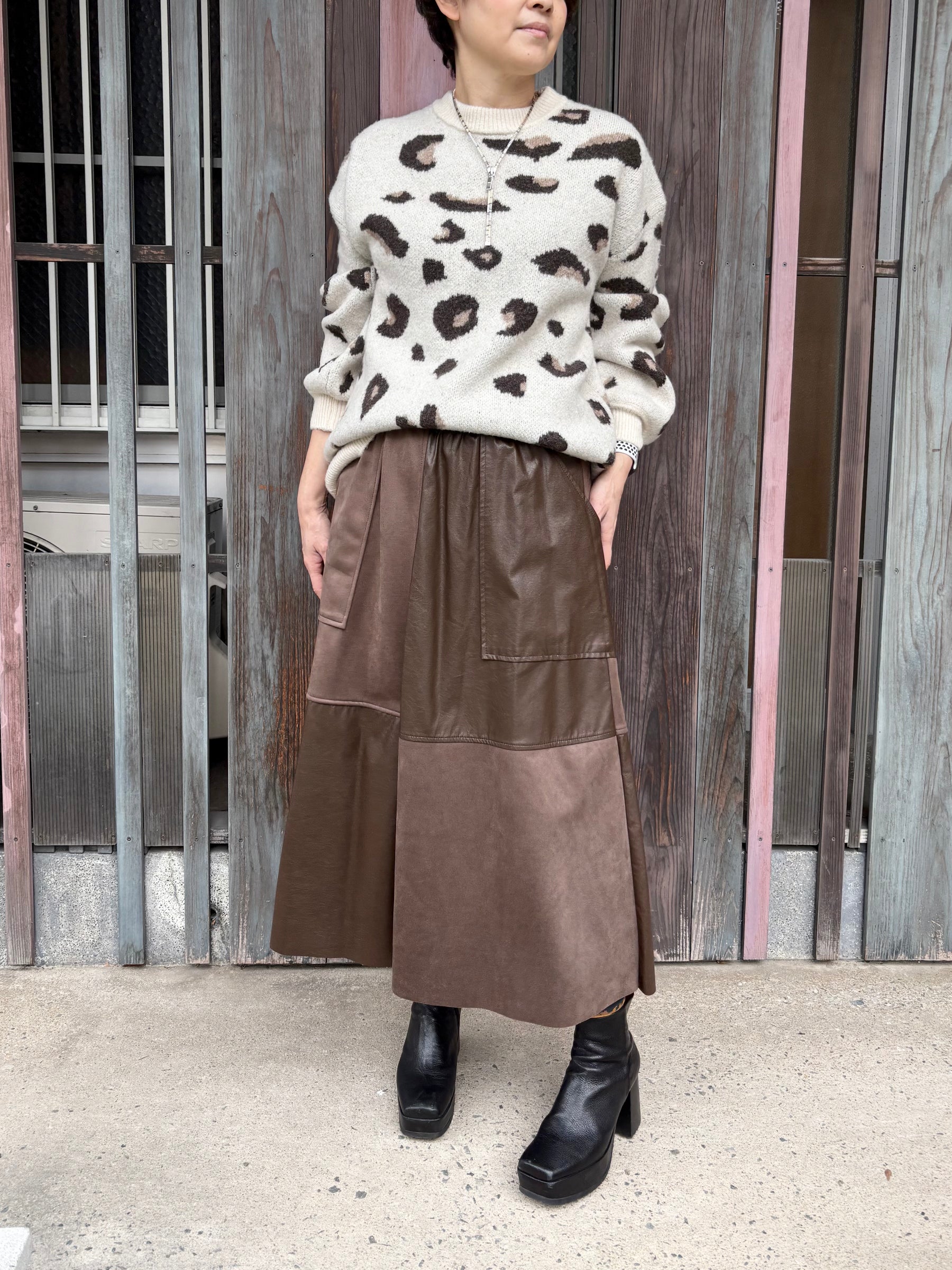 エコレザー＆スウェードハギスカート