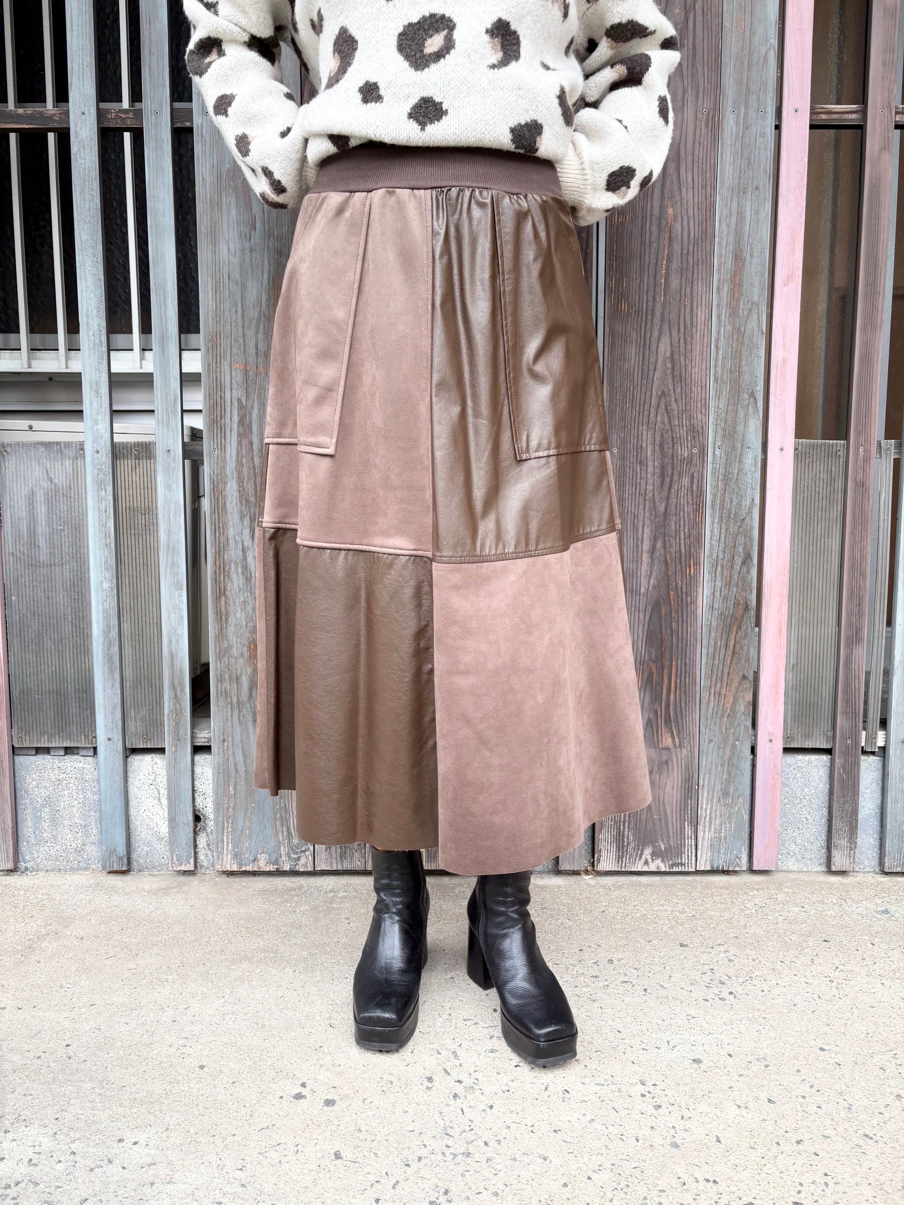 エコレザー＆スウェードハギスカート