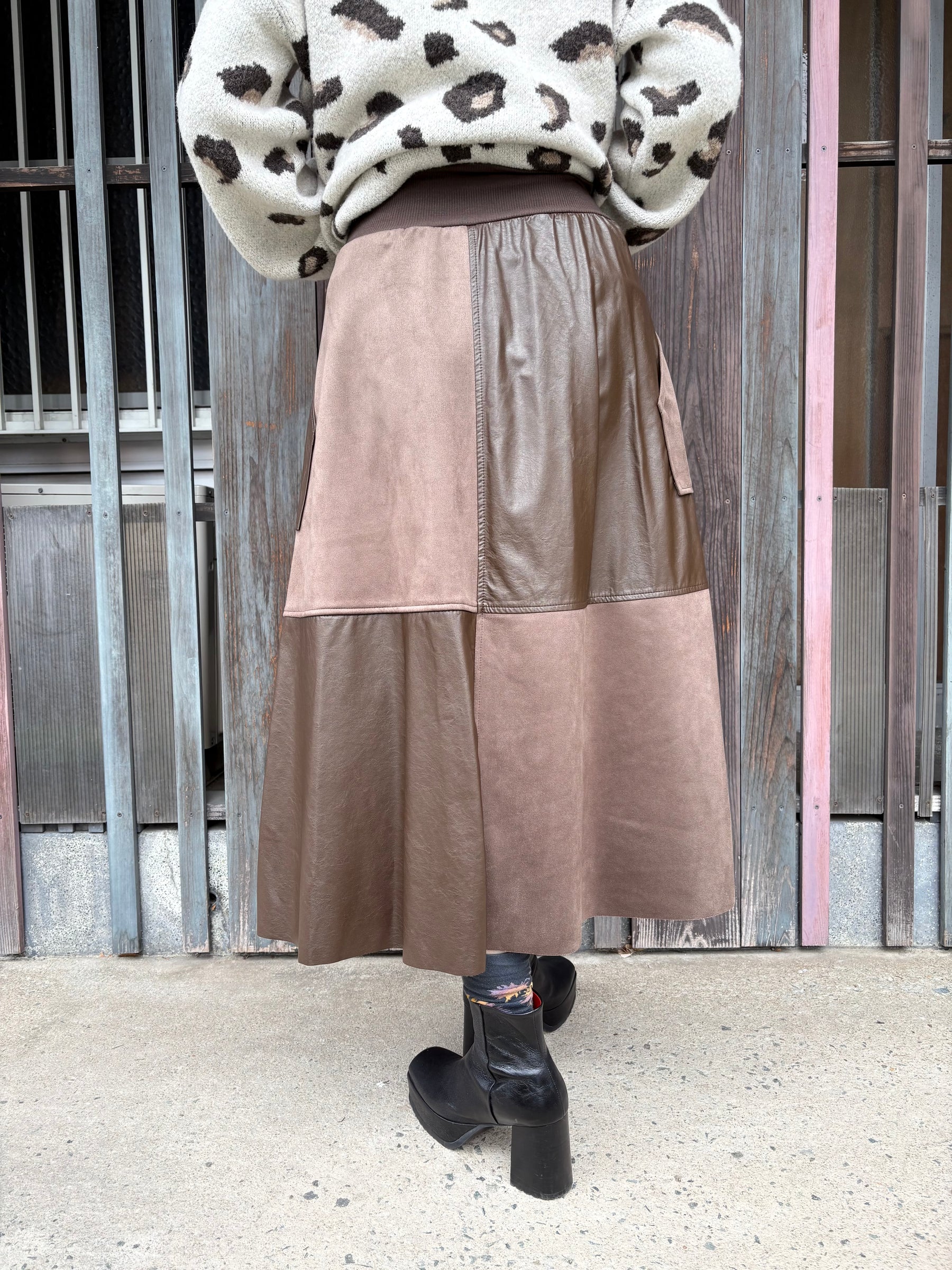 エコレザー＆スウェードハギスカート