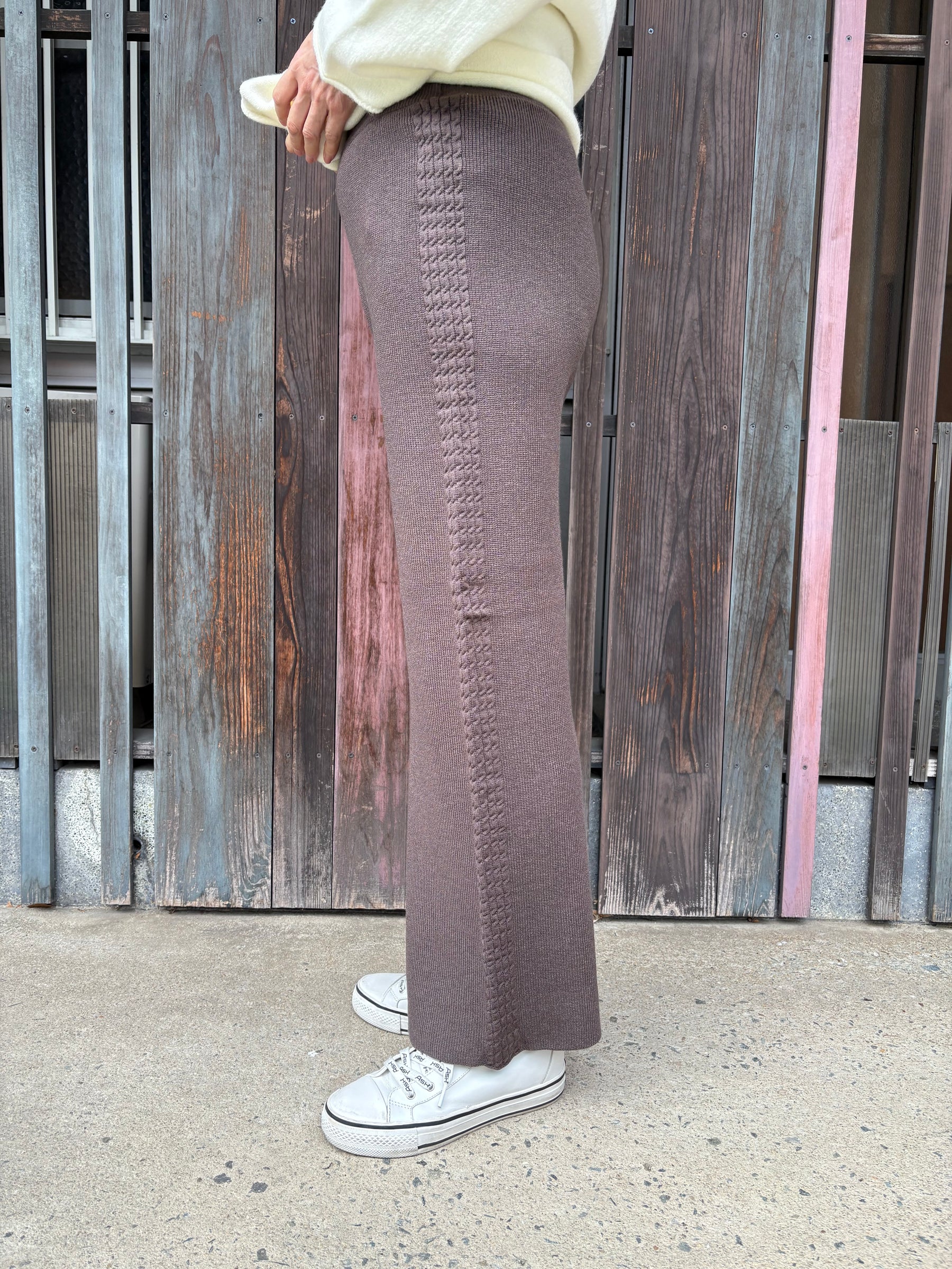 サイドケーブルラインニットパンツ