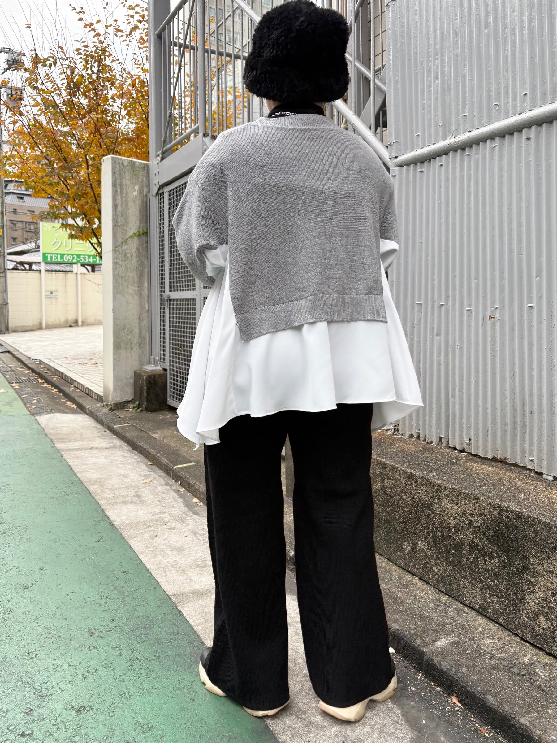 裾フレア異素材ドッキングニット