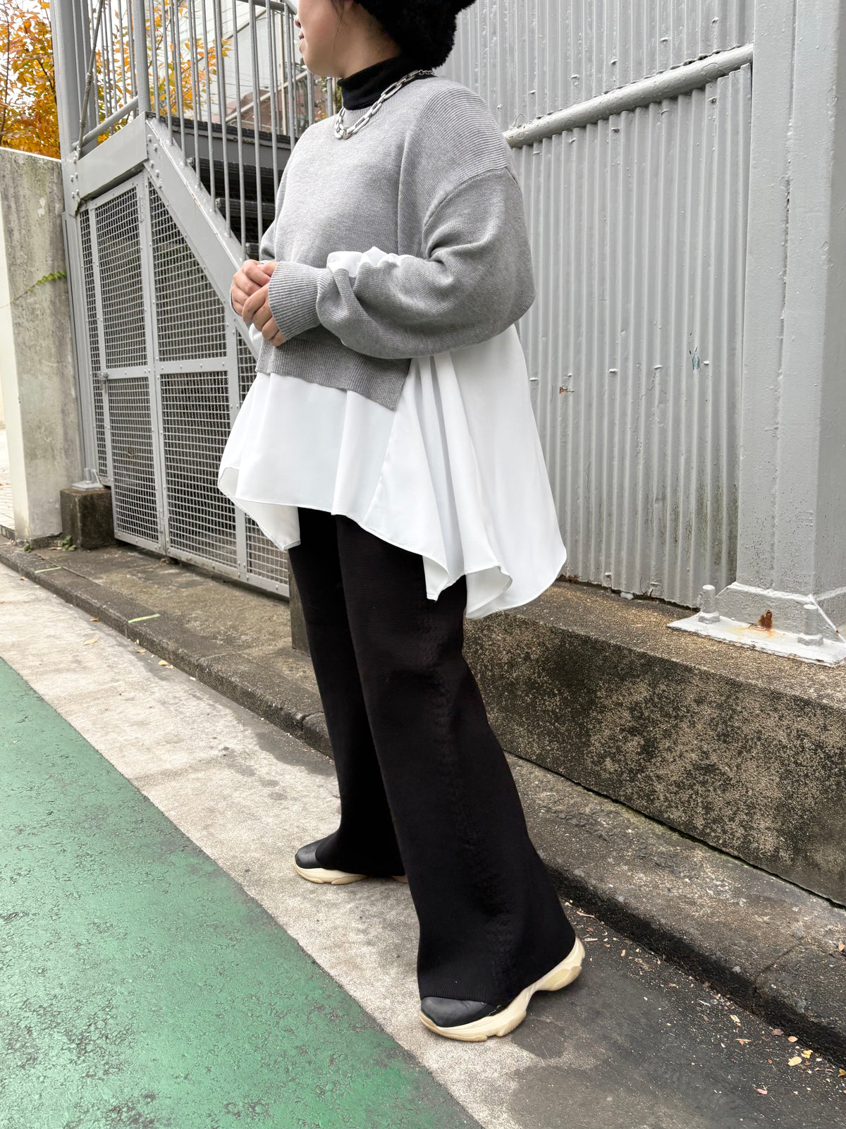 裾フレア異素材ドッキングニット