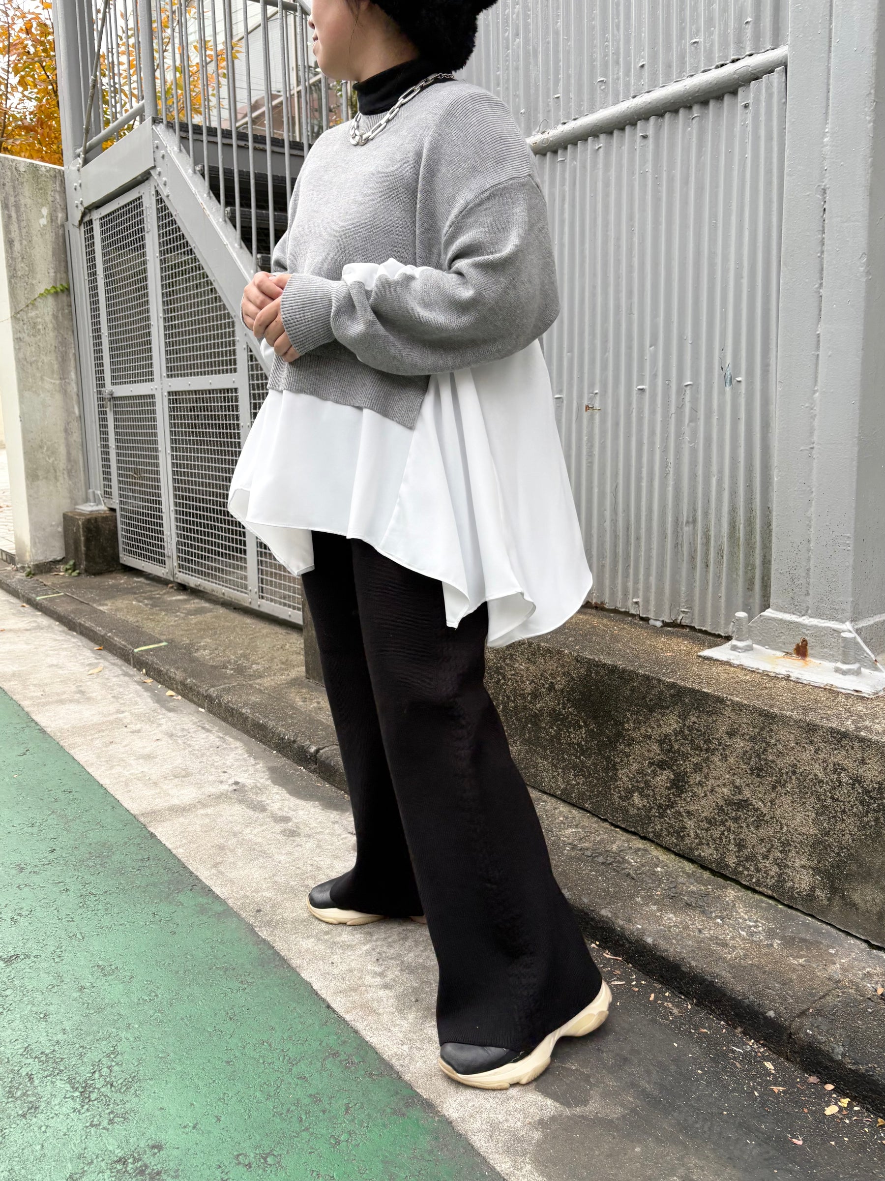 裾フレア異素材ドッキングニット