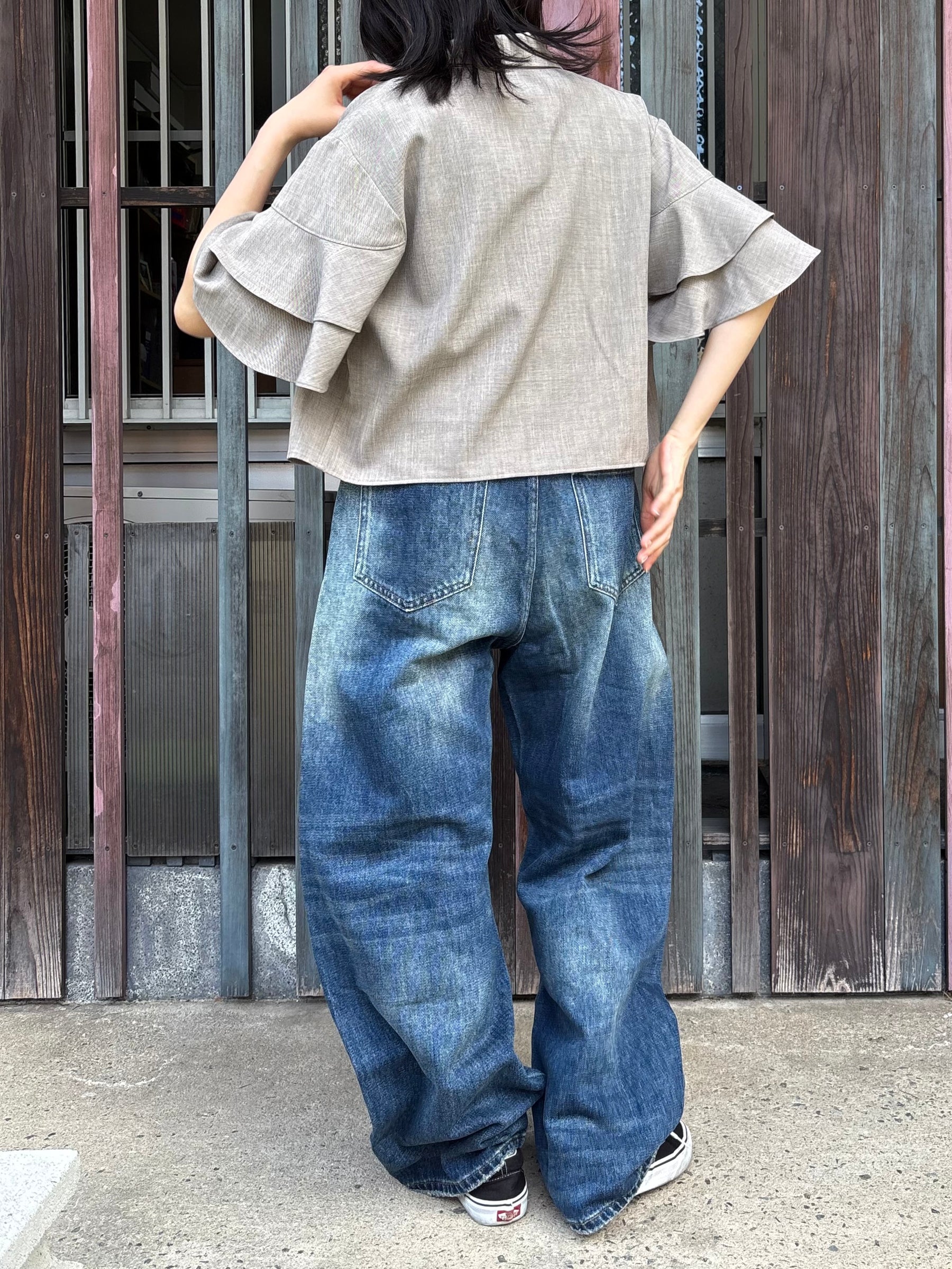 麻タッチラッフル半袖ブラウス