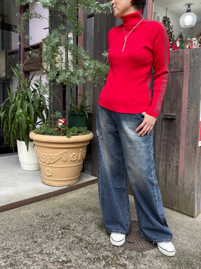 サイドラメラインタートルニット