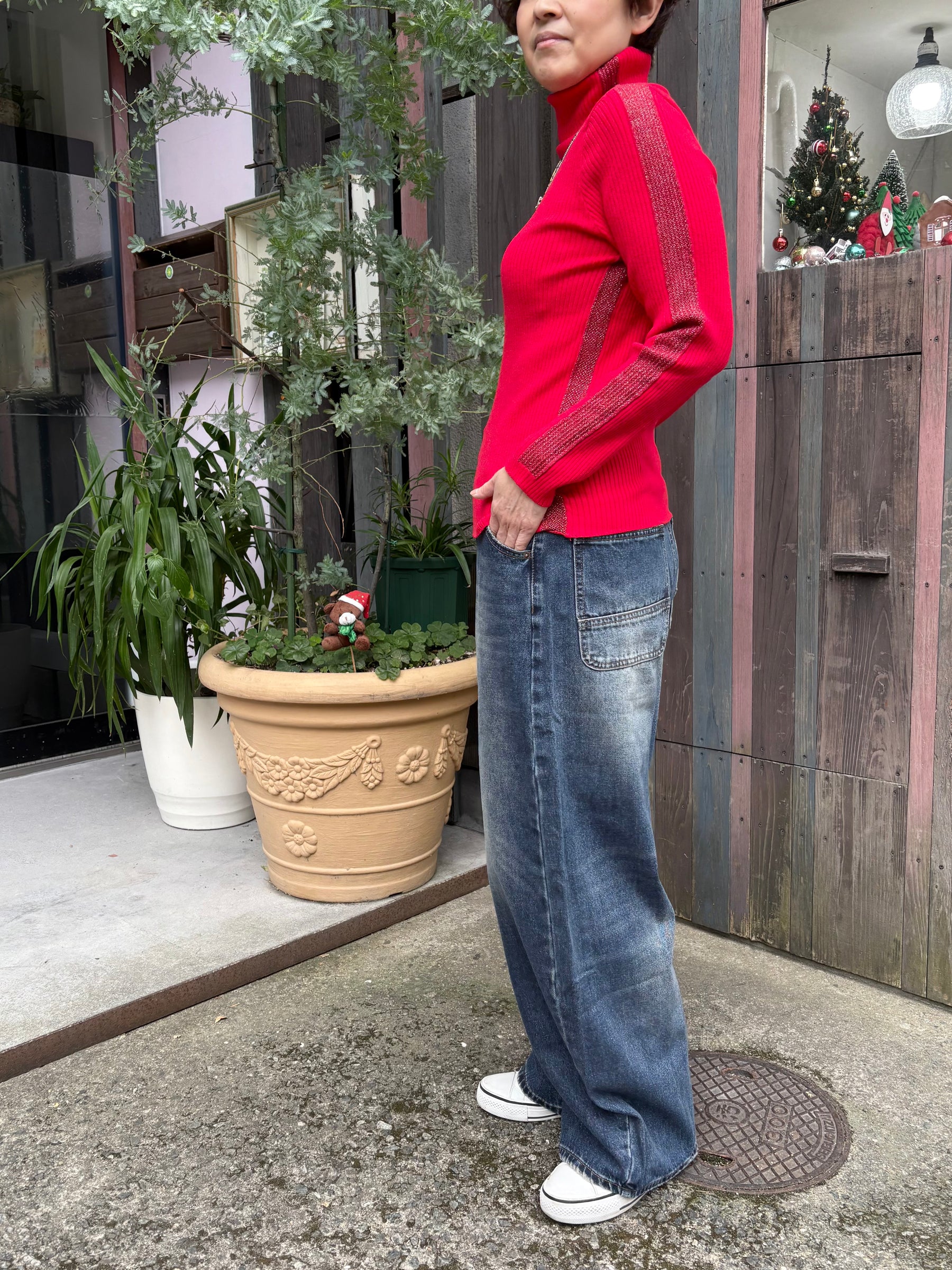 サイドラメラインタートルニット