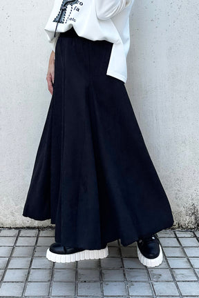 細コーデュロイロングスカート