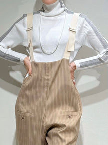 サイドラメラインタートルニット