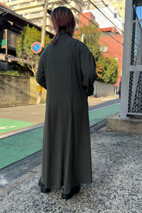 ハーフジップカットワンピース