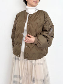 ジグザグキルティングダウンブルゾン