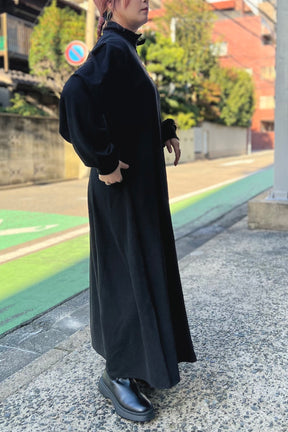 ハーフジップカットワンピース
