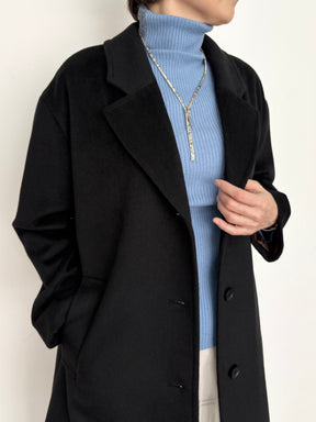 サイドラメラインタートルニット