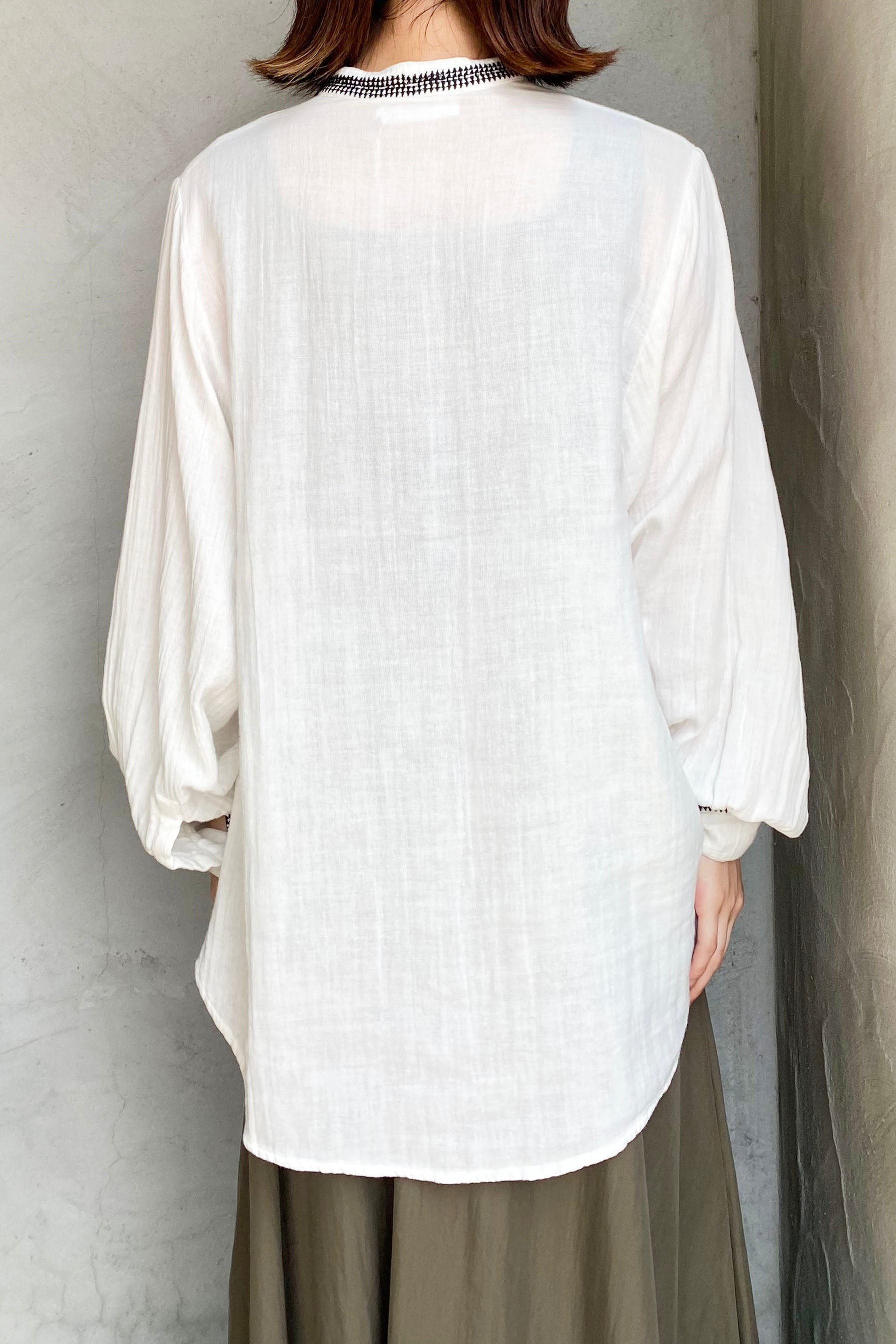 NOTSHY(ノットシャイ)ヘンリーネックブラウス 4402422LOUANISSE