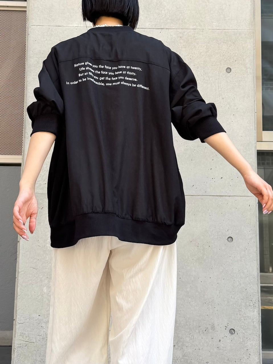 バックロゴカーディガン.