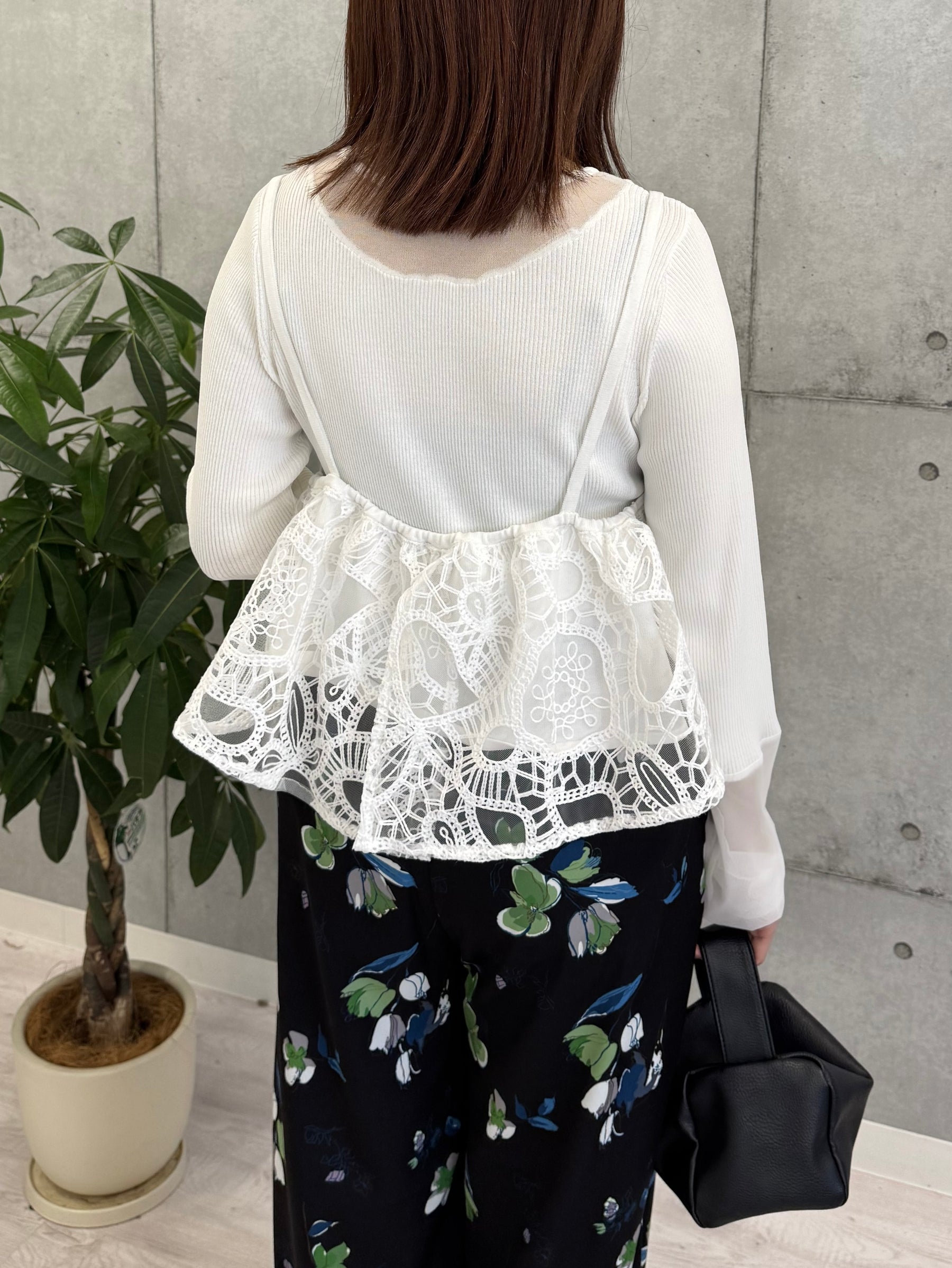 刺繍レースビスチェ