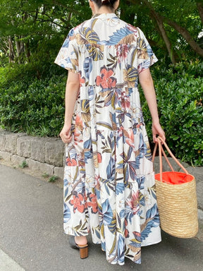 ボタニカル柄プリント半袖ティアードワンピース