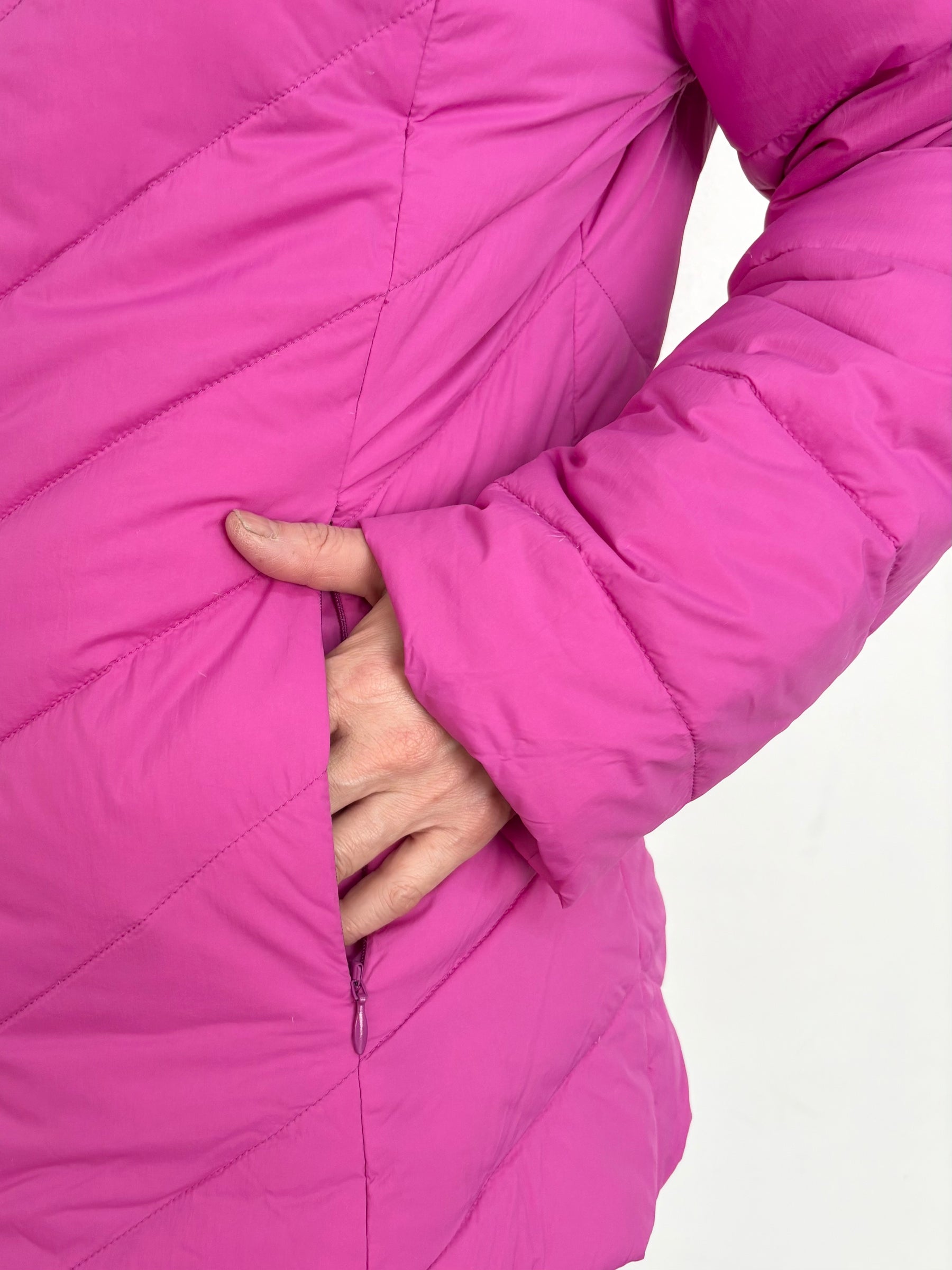 ダウンジャケット