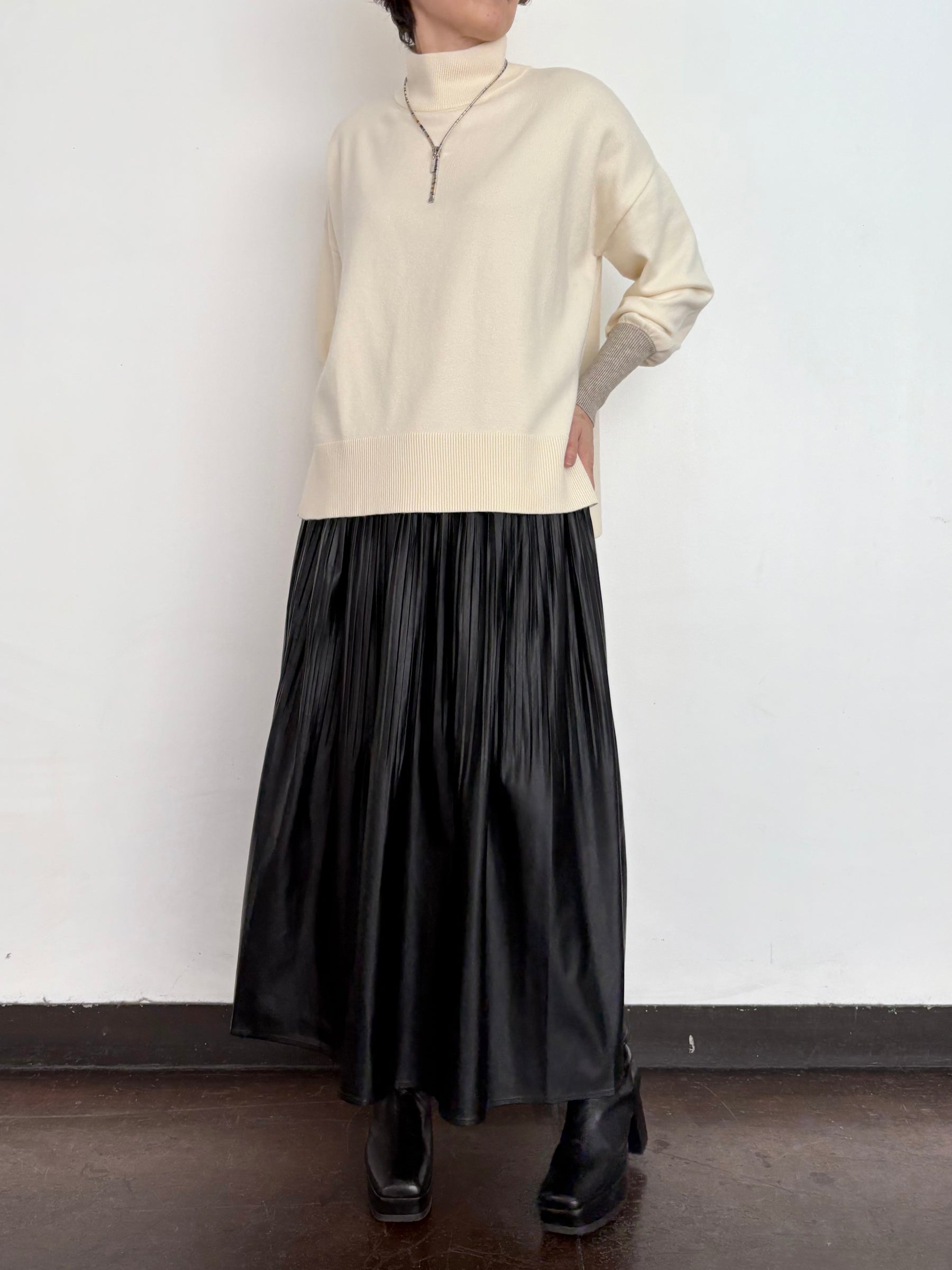 配色袖ニットプルオーバー