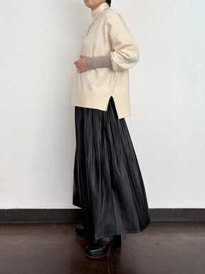 レザーライクプリーツスカート