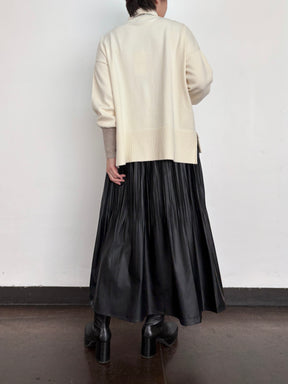 レザーライクプリーツスカート