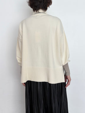 配色袖ニットプルオーバー