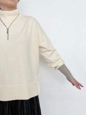 配色袖ニットプルオーバー