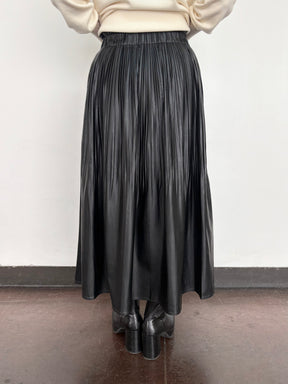 レザーライクプリーツスカート