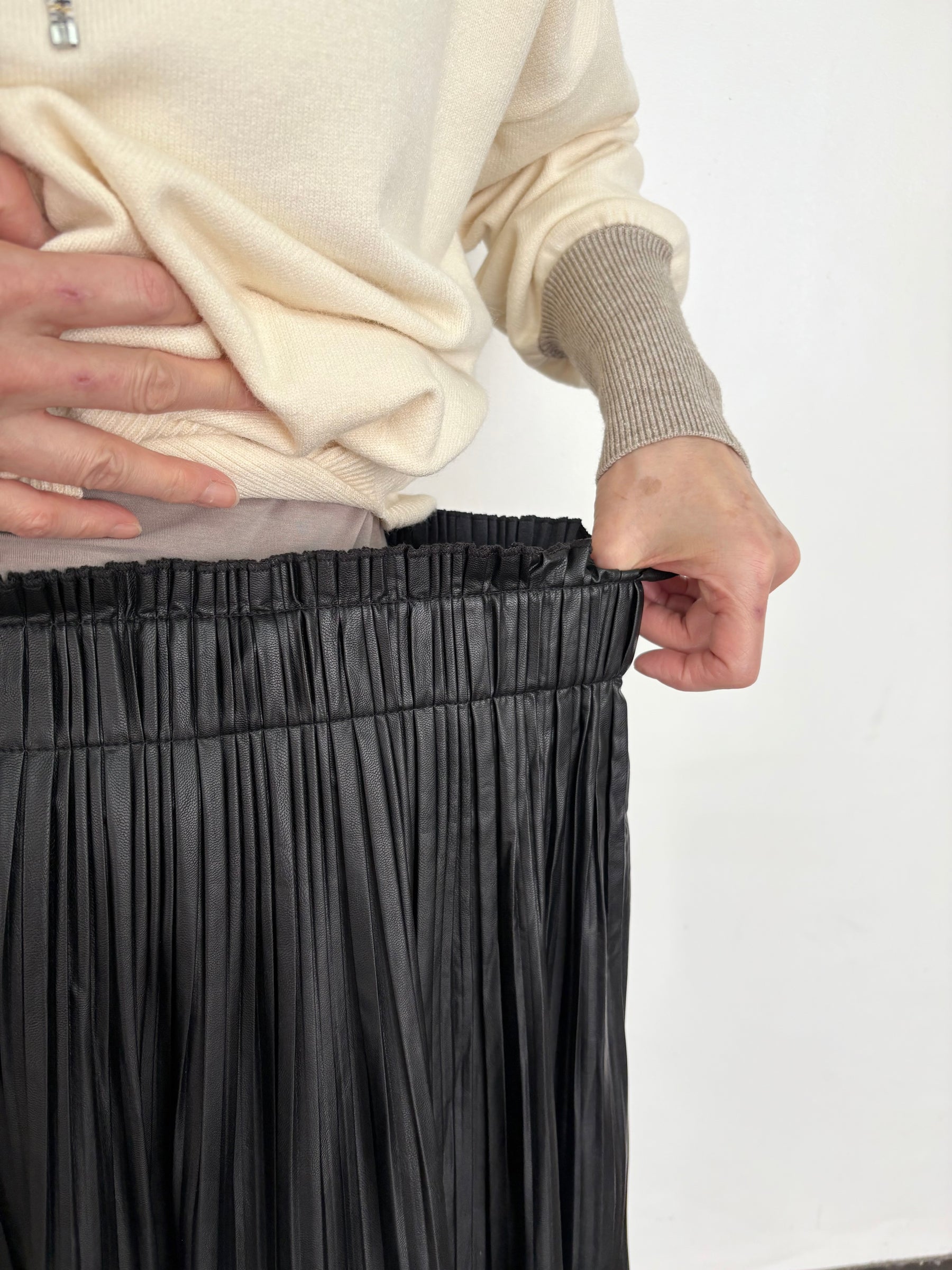 レザーライクプリーツスカート