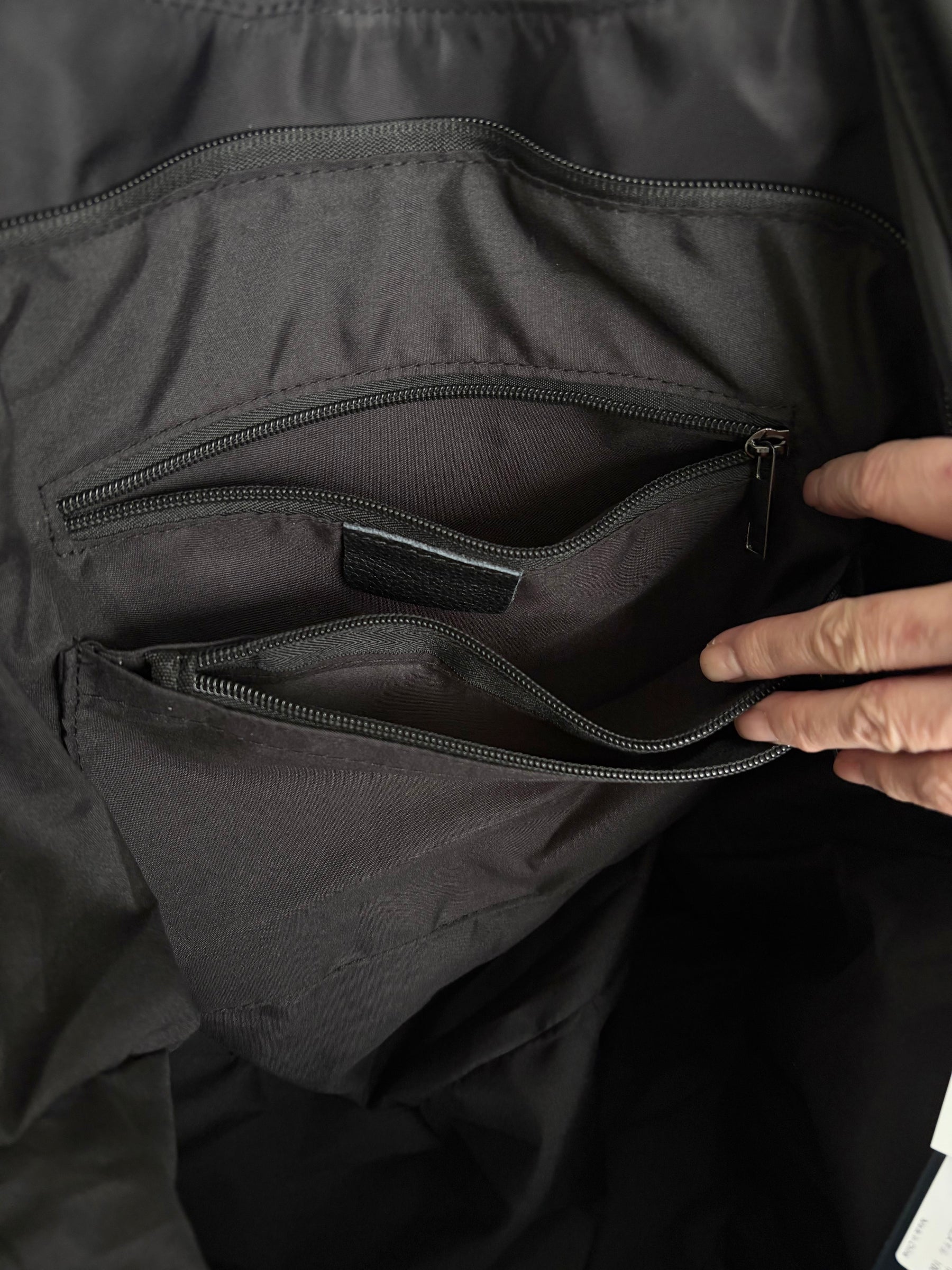 ランダムロゴ2WAYナイロントートバッグ