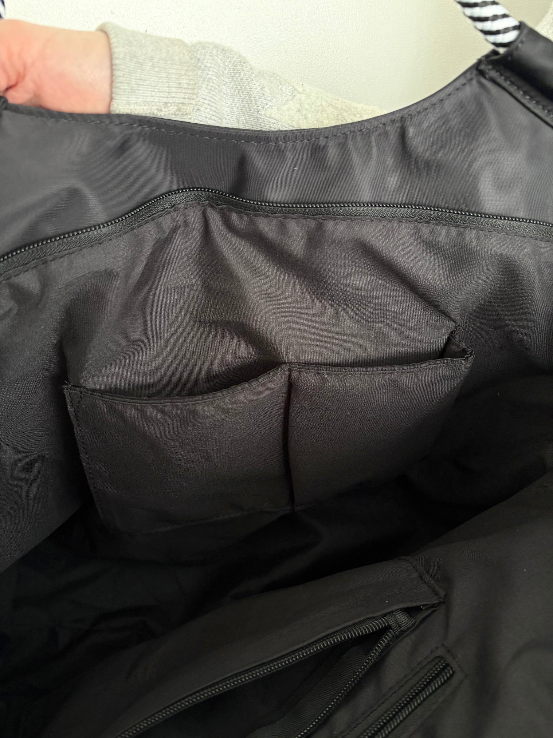 ランダムロゴ2WAYナイロントートバッグ