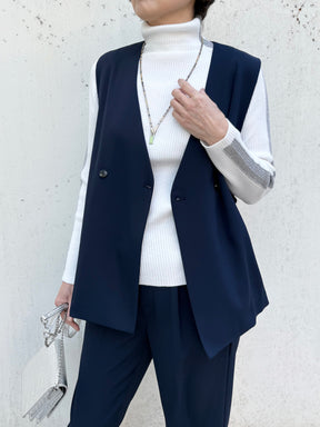 後ろぺプラムベスト