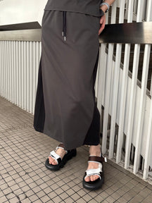 配色タックAラインスカート