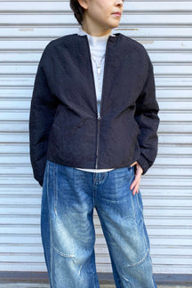 刺繍ダウンジャケット