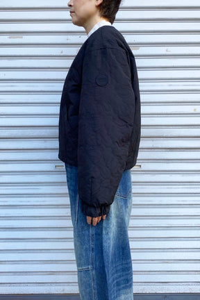 刺繍ダウンジャケット