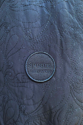 刺繍ダウンジャケット