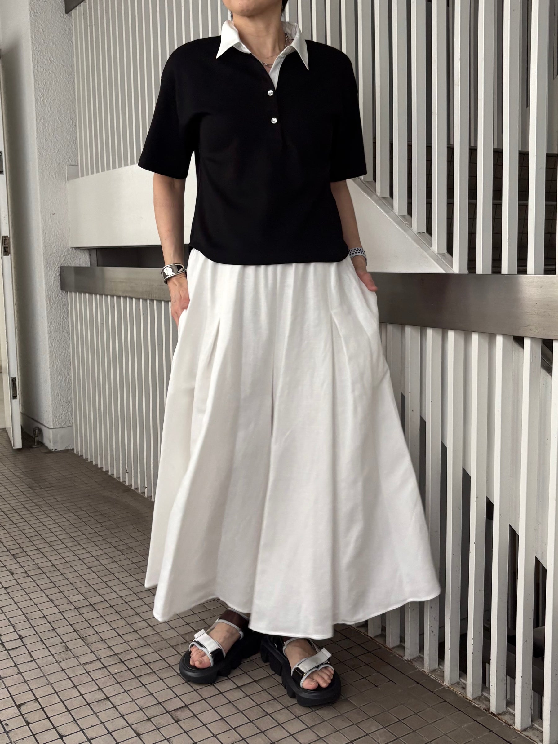 リネンタックフレアパンツ